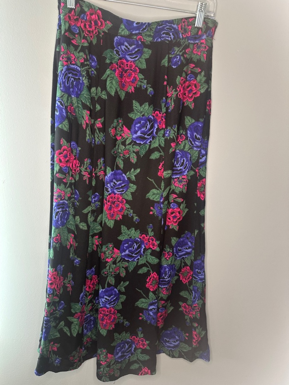 Casual Corner Vintage Floral Maxi Skirt Size 4 Cottagecore dark romantic fairy